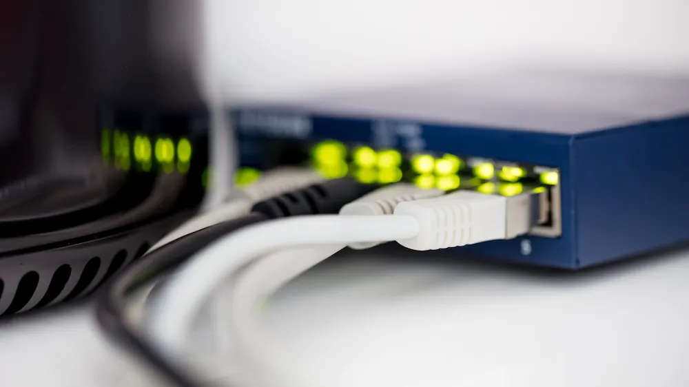 Wi-Fiルータとモデムは何が違う？それぞれの役割と必要機器も解説