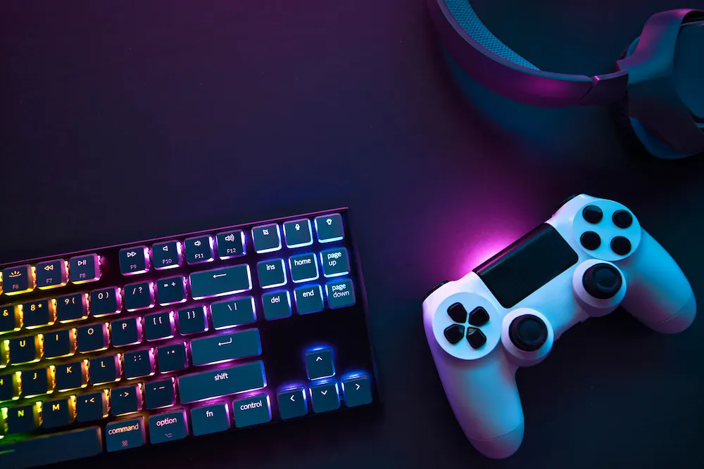 オンラインゲームに必要な通信速度は？ジャンル別の目安と快適な通信環境
